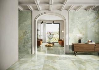 Le lastre Onice Multicolor di Ceramiche Keope (www.keope.com), in gres porcellanato, sono indicate per rivestire pareti e pavimenti. Al mq, nel formato 120 x 278 cm, costano 156 euro; nella misura 60 x 120 cm, 114 euro. Le lastre Onice Multicolor di Ceramiche Keope (www.keope.com), in gres porcellanato, sono indicate per rivestire pareti e pavimenti. Al mq, nel formato 120 x 278 cm, costano 156 euro; nella misura 60 x 120 cm, 114 euro.