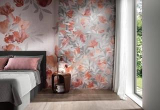 Laccature lucide su fondi matt caratterizzano le piastrelle FAP Murals di Fap Ceramiche in pasta bianca. Prezzo al mq della lastra Flower Soft, nel formato 80 x 160 cm, 107 euro; di Iper Flower Soft InsertoMix 3, misura 160 x 240 cm, 2.330 euro. www.fapceramiche.com
