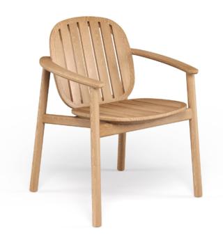 La nuova poltroncina della collezione Twins di Emu è interamente costruita in pregiato legno teak FSC 100% che la rende solida, resistente, piacevole al tatto e facile da ambientare; inoltre può essere usata sia all'esterno sia in casa dove porta tutto il "calore" del materiale con cui è realizzata. È disponibile anche nella versione in teak e alluminio. www.emu.it La nuova poltroncina della collezione Twins di Emu è interamente costruita in pregiato legno teak FSC 100% che la rende solida, resistente, piacevole al tatto e facile da ambientare; inoltre può essere usata sia all'esterno sia in casa dove porta tutto il "calore" del materiale con cui è realizzata. È disponibile anche nella versione in teak e alluminio. www.emu.it