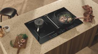 Il piano cottura a induzione 80 cm con cappa integrata GIEH834480P della Linea Absolute di Grundig offre la massima flessibilità per tutte le esigenze di cottura e ha la cappa integrata. Caratterizzato da 4 zone, il piano cottura riconosce automaticamente le dimensioni di pentole e padelle e imposta le zone di conseguenza. È inoltre caratterizzato dalla funzione Power Management che permette di contenere il livello di energia consumata entro una soglia stabilita in base alla propria preferenza. www.grundig.com Il piano cottura a induzione 80 cm con cappa integrata GIEH834480P della Linea Absolute di Grundig offre la massima flessibilità per tutte le esigenze di cottura e ha la cappa integrata. Caratterizzato da 4 zone, il piano cottura riconosce automaticamente le dimensioni di pentole e padelle e imposta le zone di conseguenza. È inoltre caratterizzato dalla funzione Power Management che permette di contenere il livello di energia consumata entro una soglia stabilita in base alla propria preferenza. www.grundig.com