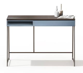 Durante la Design Week Euromobil presenta lo scrittoio Rito di Désirée  con una forma compatta e una linea pulita che lo rende elegante e facile da ambientare. La struttura in tondino di metallo sorregge una serie di pannelli in legno, alcuni dei quali rivestiti in pelle; è dotato di un vano a giorno e di un cassetto. www.gruppoeuromobil.com – Fuorisalone, Euromobil Flagship Store, Corso Monforte 30/3, Milano Durante la Design Week Euromobil presenta lo scrittoio Rito di Désirée  con una forma compatta e una linea pulita che lo rende elegante e facile da ambientare. La struttura in tondino di metallo sorregge una serie di pannelli in legno, alcuni dei quali rivestiti in pelle; è dotato di un vano a giorno e di un cassetto. www.gruppoeuromobil.com – Fuorisalone, Euromobil Flagship Store, Corso Monforte 30/3, Milano