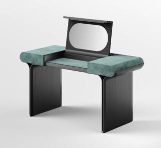 Lo scrittoio/vanity Stami di Gallotti&Radice ha la base realizzata in legno di frassino curvato tinto nero poro aperto messo in risalto dai dettagli in ottone lucido. Il rivestimento in pelle scamosciata verde impreziosisce la struttura. Il piano apribile a ribalta è dotato di un vano interno con sottomano in pelle coordinata con l''esterno. Misura L 140 x P 60 x H 76 cm. www.gallottiradice.com Lo scrittoio/vanity Stami di Gallotti&Radice ha la base realizzata in legno di frassino curvato tinto nero poro aperto messo in risalto dai dettagli in ottone lucido. Il rivestimento in pelle scamosciata verde impreziosisce la struttura. Il piano apribile a ribalta è dotato di un vano interno con sottomano in pelle coordinata con l''esterno. Misura L 140 x P 60 x H 76 cm. www.gallottiradice.com