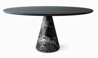 Il tavolo Marilyn di Morelato è composto da un piano rotondo o ovale, estremamente sottile,  realizzato in legno di Frassino tinto nero, e da una base scultorea con un'originale forma conica, realizzata in marmo con una particolare lavorazione Plissé, da scegliere fra numerose varianti. Misura Ø 120-130 x H 75 cm e L 120 x P 160 x H 75 cm. www.morelato.it Il tavolo Marilyn di Morelato è composto da un piano rotondo o ovale, estremamente sottile,  realizzato in legno di Frassino tinto nero, e da una base scultorea con un'originale forma conica, realizzata in marmo con una particolare lavorazione Plissé, da scegliere fra numerose varianti. Misura Ø 120-130 x H 75 cm e L 120 x P 160 x H 75 cm. www.morelato.it