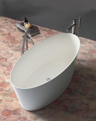 Slim Profondità contenuta e spessore minimo - senza limitazione del comfort - sono un vero e proprio passepartout ai fine della collocazione. Iconik-03 di Kinedo è in Mineral Composite,un materiale nato dall’unione tra la dolomite e la resina elastica. Misura L 159 x P 72 x H 65 cm; spessore 1,5 cm. Costa 2.100 euro + Iva. www.kinedo.it Slim Profondità contenuta e spessore minimo - senza limitazione del comfort - sono un vero e proprio passepartout ai fine della collocazione. Iconik-03 di Kinedo è in Mineral Composite,un materiale nato dall’unione tra la dolomite e la resina elastica. Misura L 159 x P 72 x H 65 cm; spessore 1,5 cm. Costa 2.100 euro + Iva. www.kinedo.it