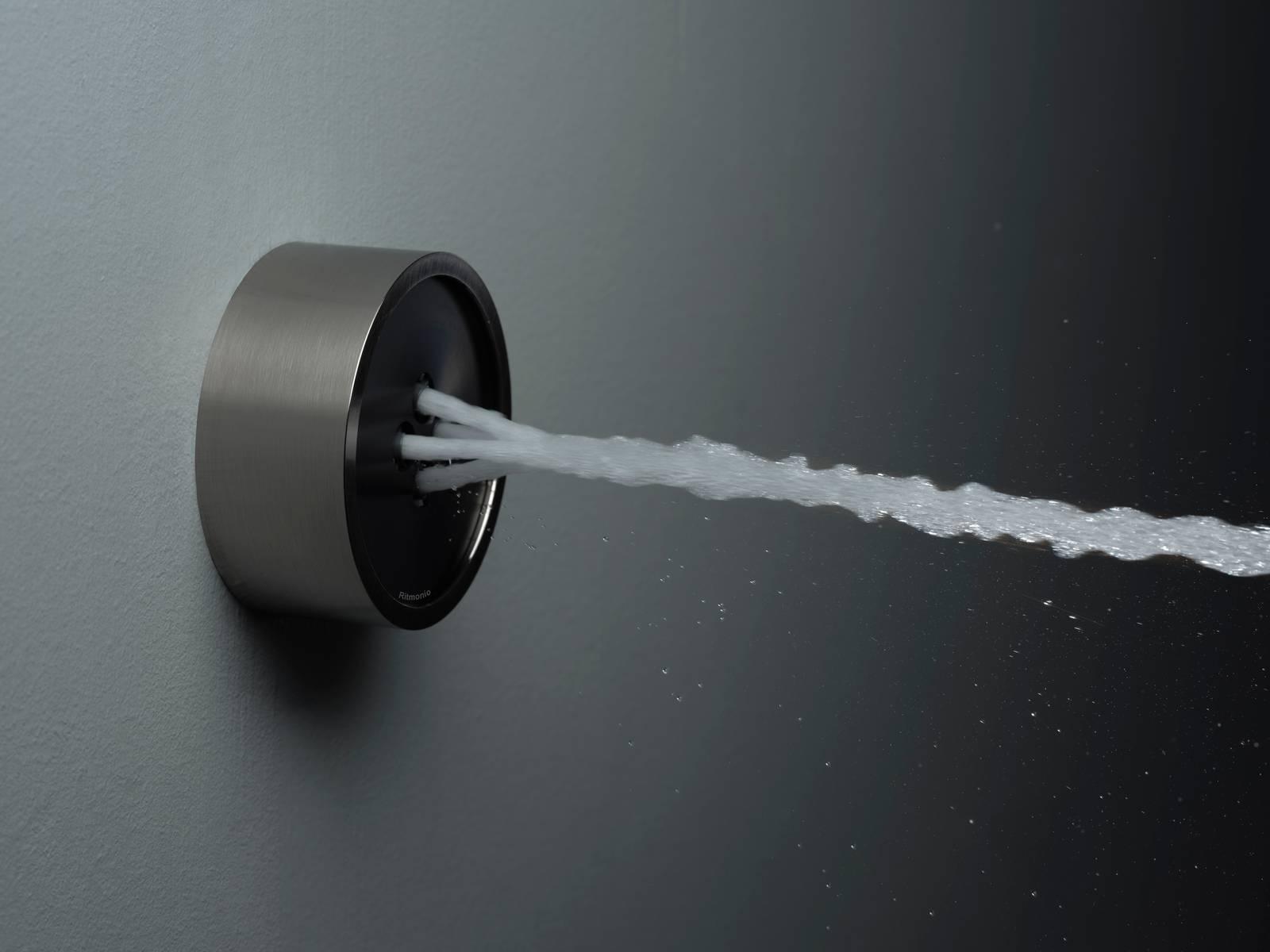 Ritmonio Diametro35 Wellness Massage Soffione da parete/soffitto con braccio snodato e ghiera liscia + getto Massage Ritmonio Diametro35 Wellness Massage Soffione da parete/soffitto con braccio snodato e ghiera liscia + getto Massage