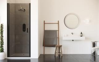 chiusura doccia Frameless di Flair profili nero opaco e vetro fumé chiusura doccia Frameless di Flair profili nero opaco e vetro fumé