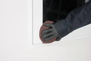 applicazione Microresina Kerakoll su plastica pvc duro ed elementi di arredo in laminato