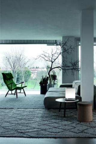 Innovativa e salutare Bellaria di Falmec ha una doppia funzione: illumina grazie al sistema di luce a Led ad intensità regolabile e purifica l'aria, eliminando gli odori e catturando la polvere e le sostanze inquinanti potenzialmente pericolose per l'organismo. Inoltre migliora l'ambiente per mezzo della sua funzione di ionizzazione attiva. Ha una struttura realizzata in vetro di Murano, lavorato a mano, con un design essenziale ed è silenziosa. Misura L 24 x P 25,9 x H 27,3 cm. Prezzo 990 euro. www.falmec.com Innovativa e salutare Bellaria di Falmec ha una doppia funzione: illumina grazie al sistema di luce a Led ad intensità regolabile e purifica l'aria, eliminando gli odori e catturando la polvere e le sostanze inquinanti potenzialmente pericolose per l'organismo. Inoltre migliora l'ambiente per mezzo della sua funzione di ionizzazione attiva. Ha una struttura realizzata in vetro di Murano, lavorato a mano, con un design essenziale ed è silenziosa. Misura L 24 x P 25,9 x H 27,3 cm. Prezzo 990 euro. www.falmec.com