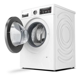 Serie 8 WAX32KH0II di Bosch ha funzione che consente di aggiungere capi nel cestello anche dopo l’avvio del ciclo di lavaggio. Ha programmi automatici che regolano il lavaggio in base al tipo di tessuto e al livello di sporco e con il sistema di dosaggio automatico i-DOS i sensori misurano la quantità precisa di detersivo e di acqua per ogni carico. Per 10 kg, è in classe B e ha centrifuga di 1.600 giri. Misura L 60 x P 59 x H 85 cm. Prezzo 1.399 euro. www.bosch-home.com/it/ Serie 8 WAX32KH0II di Bosch ha funzione che consente di aggiungere capi nel cestello anche dopo l’avvio del ciclo di lavaggio. Ha programmi automatici che regolano il lavaggio in base al tipo di tessuto e al livello di sporco e con il sistema di dosaggio automatico i-DOS i sensori misurano la quantità precisa di detersivo e di acqua per ogni carico. Per 10 kg, è in classe B e ha centrifuga di 1.600 giri. Misura L 60 x P 59 x H 85 cm. Prezzo 1.399 euro. www.bosch-home.com/it/