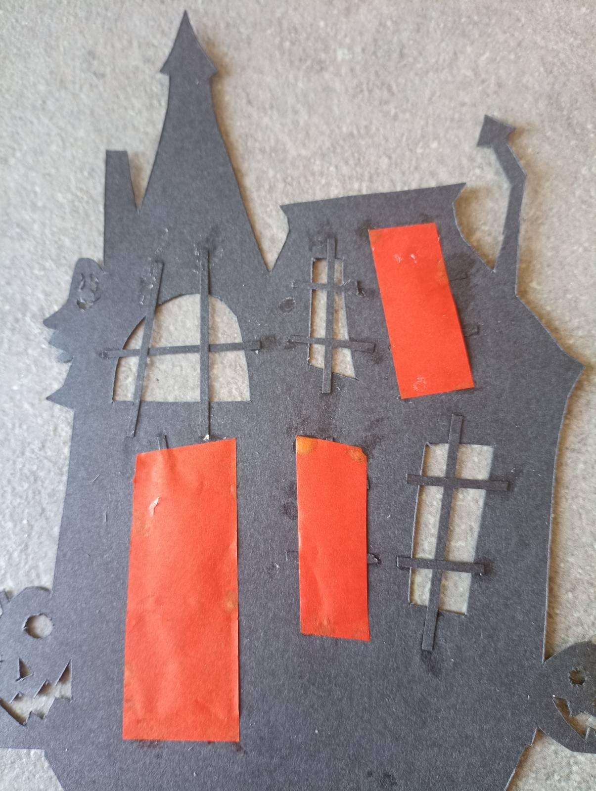 Halloween: come creare decorazioni in carta per la casa - Cose di Casa