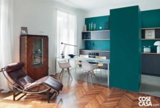 soggiorno e cucina divisi da tavolo-scrivania soggiorno e cucina divisi da tavolo-scrivania
