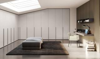 Veste completamente l'angolo della mansarda il grande armadio con anta battente Barret di Febal Casa che ha le ante in nobilitato Grigio dorian e le maniglie in nobilitato Eucalipto argento che danno vita ad un elegante contrasto. Include anche una pratica postazione home working. É in grado di inserirsi in uno spazio dal soffitto variabile usando ante debordanti in altezza e con taglio mansardato. L'anta a battente Barret misura H 225,8 L 45. Prezzo su richiesta. www.febalcasa.com Veste completamente l'angolo della mansarda il grande armadio con anta battente Barret di Febal Casa che ha le ante in nobilitato Grigio dorian e le maniglie in nobilitato Eucalipto argento che danno vita ad un elegante contrasto. Include anche una pratica postazione home working. É in grado di inserirsi in uno spazio dal soffitto variabile usando ante debordanti in altezza e con taglio mansardato. L'anta a battente Barret misura H 225,8 L 45. Prezzo su richiesta. www.febalcasa.com