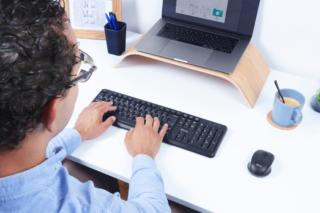 Il set tastiera e mouse wireless Ymo di Trust Il set tastiera e mouse wireless Ymo di Trust