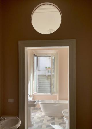 bagno dipinto bagno prima del montaggio lampade