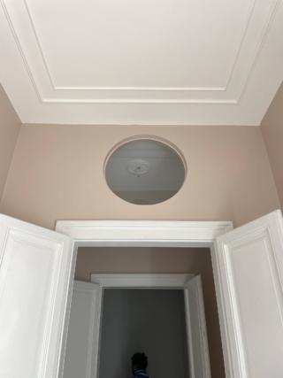 oblò sopra la porta del bagno