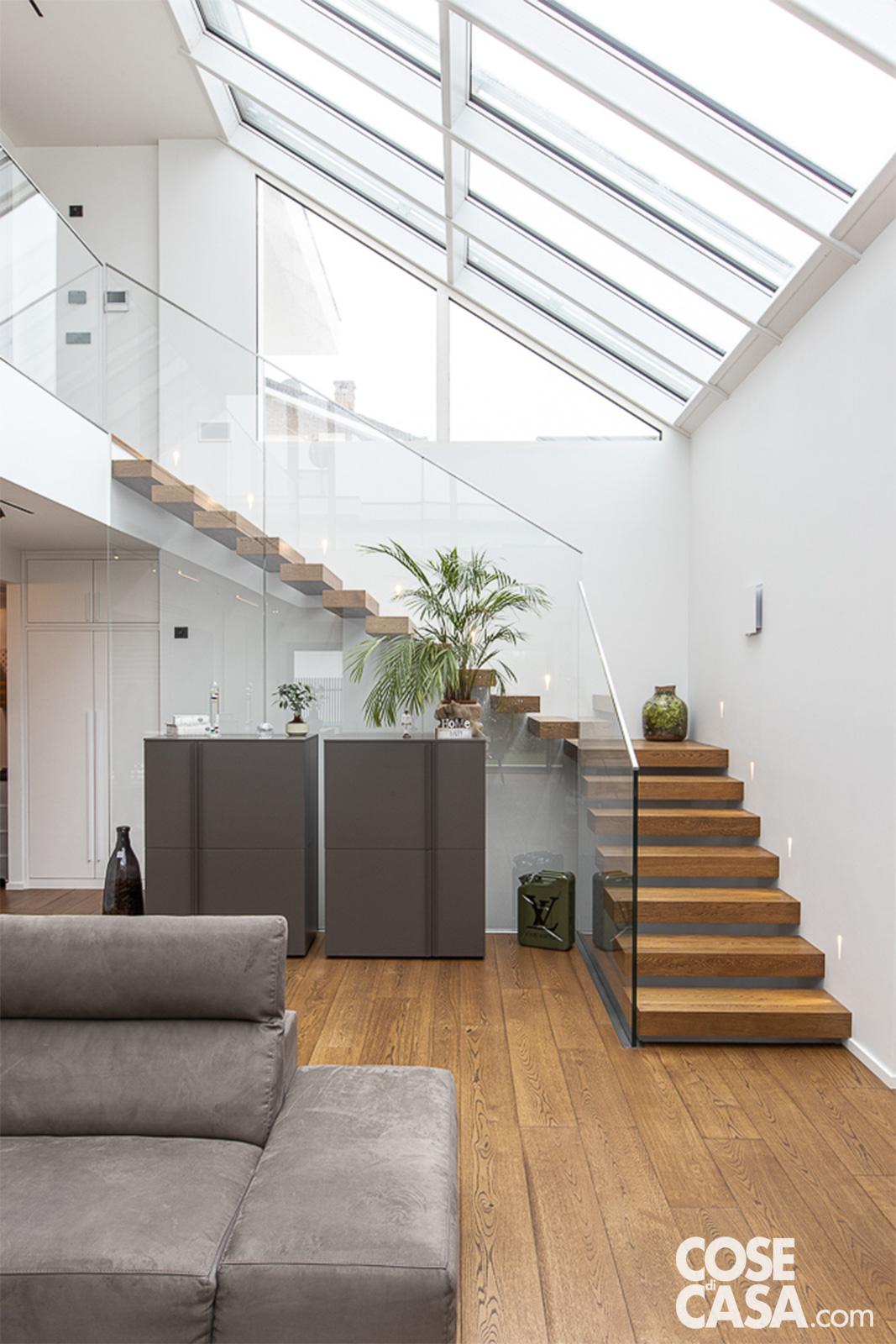 sottotetto vetrato scala di legno sottotetto vetrato scala di legno