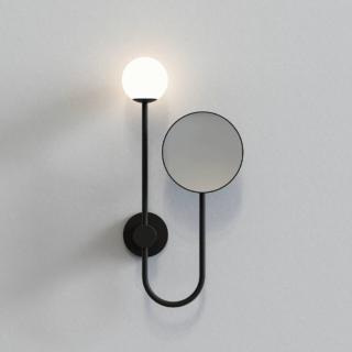 Applique con specchio regolabile Orb  di Astro Lighting  (www.astrolighting.com). Applique con specchio regolabile Orb  di Astro Lighting  (www.astrolighting.com).