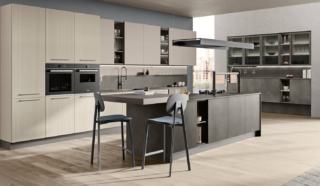 L'isola monolite attrezzata con il piano cottura della cucina Tablet di CREO Kitchens è dotata del pratico piano snack scorrevole Quick e di un top in laminato calce piombo. Le ante delle basi sono in melaminico intaglio silver e quelle dei pensili lisce sono in laccato UV beige colorato. Le basi sospese e le vetrine laterali alleggeriscono l'ambiente. Un modulo base senza top, prezzo 288 euro + IVA. www.creokitchens.it L'isola monolite attrezzata con il piano cottura della cucina Tablet di CREO Kitchens è dotata del pratico piano snack scorrevole Quick e di un top in laminato calce piombo. Le ante delle basi sono in melaminico intaglio silver e quelle dei pensili lisce sono in laccato UV beige colorato. Le basi sospese e le vetrine laterali alleggeriscono l'ambiente. Un modulo base senza top, prezzo 288 euro + IVA. www.creokitchens.it