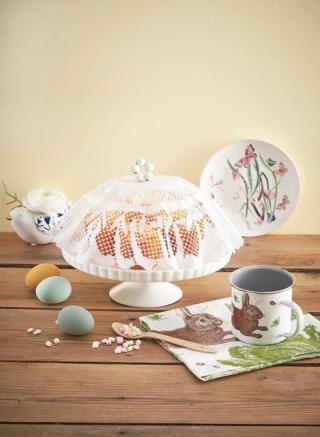 Il cestino può essere trasformato facilmente in coprivivande, girandolo e aggiungendo un semplice laccetto decorativo (metti e togli) per impugnarlo.