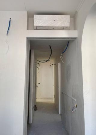 split centrato e in nicchia split centrato e in nicchia