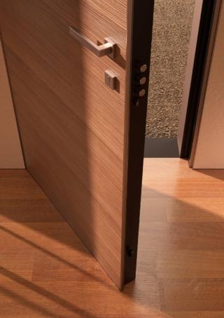 Dierre dettaglio della porta blindata Sleek Out