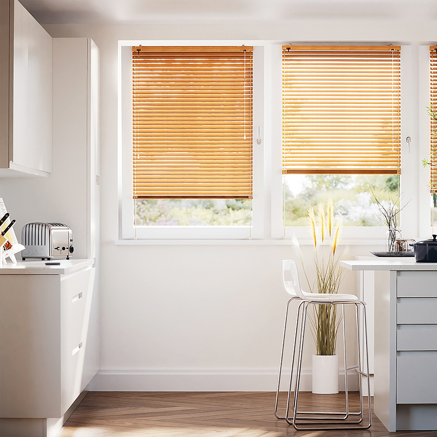 Aggancia Facile di Tuiss è la tenda, qui nella versione alla veneziana, che non necessita di foratura e si fissa direttamente sull'infisso della finestra.
Si realizza su misura
e si acquista online.
Costa da 21,36 euro. www.tendetuiss.it Aggancia Facile di Tuiss è la tenda, qui nella versione alla veneziana, che non necessita di foratura e si fissa direttamente sull'infisso della finestra.
Si realizza su misura
e si acquista online.
Costa da 21,36 euro. www.tendetuiss.it