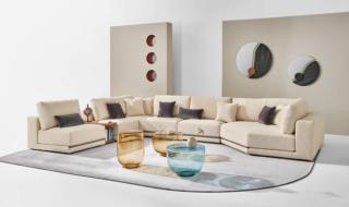 In occasione della Milano Design Week Bontempi espone la collezione 2023 di cui fa parte il divano Pitagora che, con le  sue forme compatte e rigorose, può essere ambientato facilmente. La seduta profonda e ampia ne aumenta il comfort. La rifinitura in tondino di metallo, che percorre tutta la lunghezza alla base, è un dettaglio di carattere dallo stile contemporaneo.   www.bontempicasa.it - Showroom, Via Turati 6, Milano In occasione della Milano Design Week Bontempi espone la collezione 2023 di cui fa parte il divano Pitagora che, con le  sue forme compatte e rigorose, può essere ambientato facilmente. La seduta profonda e ampia ne aumenta il comfort. La rifinitura in tondino di metallo, che percorre tutta la lunghezza alla base, è un dettaglio di carattere dallo stile contemporaneo.   www.bontempicasa.it - Showroom, Via Turati 6, Milano