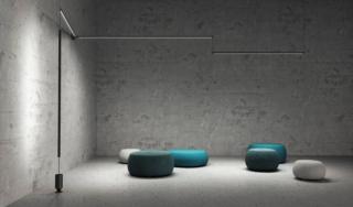 Il sistema luminoso modulare e componibile Libera di iGuzzini rappresenta un'evoluzione reale nell'ambito della luce lineare, infatti è caratterizzato da ottiche altamente performanti e dettagli eleganti che consentono di inserirlo in qualsiasi ambiente. È composto da tre elementi compositivi:  bacchetta a sezione conica, giunto in ottone e base; inoltre può essere integrato con sensori intelligenti e può essere gestito con un device bluetooth. www.iguzzini.com - Fuorisalone, Blindarte,Via Palermo 11, Milano Il sistema luminoso modulare e componibile Libera di iGuzzini rappresenta un'evoluzione reale nell'ambito della luce lineare, infatti è caratterizzato da ottiche altamente performanti e dettagli eleganti che consentono di inserirlo in qualsiasi ambiente. È composto da tre elementi compositivi:  bacchetta a sezione conica, giunto in ottone e base; inoltre può essere integrato con sensori intelligenti e può essere gestito con un device bluetooth. www.iguzzini.com - Fuorisalone, Blindarte,Via Palermo 11, Milano