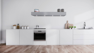 La cappa Mensola di Baraldi si presenta come un perfetto piano di appoggio, agganciato alla parete, che racchiude una efficiente cappa con aspirazione perimetrale, luci a led e filtri anti odori lavabili e rigenerabili. Il motore in classe A+ ha potenza massima di 900 mc/h. È lunga 150 cm. Prezzo 2.061 euro. www.cappebaraldi.it La cappa Mensola di Baraldi si presenta come un perfetto piano di appoggio, agganciato alla parete, che racchiude una efficiente cappa con aspirazione perimetrale, luci a led e filtri anti odori lavabili e rigenerabili. Il motore in classe A+ ha potenza massima di 900 mc/h. È lunga 150 cm. Prezzo 2.061 euro. www.cappebaraldi.it