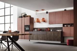 Lab di Arrex Le Cucine ha basi in legno di recupero Old Oak Petrolio con venature rosso scuro, colonne e pensili finitura effetto ossidato Oxide Mattone. Piano e alzata sono in laminato Dark Stone 083. Le zone funzionali sono organizzate in linea, sufficientemente distanziate per lavorare bene. Di fronte, rimane tutto lo spazio per un'ampia area conviviale. www.arrex.it Lab di Arrex Le Cucine ha basi in legno di recupero Old Oak Petrolio con venature rosso scuro, colonne e pensili finitura effetto ossidato Oxide Mattone. Piano e alzata sono in laminato Dark Stone 083. Le zone funzionali sono organizzate in linea, sufficientemente distanziate per lavorare bene. Di fronte, rimane tutto lo spazio per un'ampia area conviviale. www.arrex.it