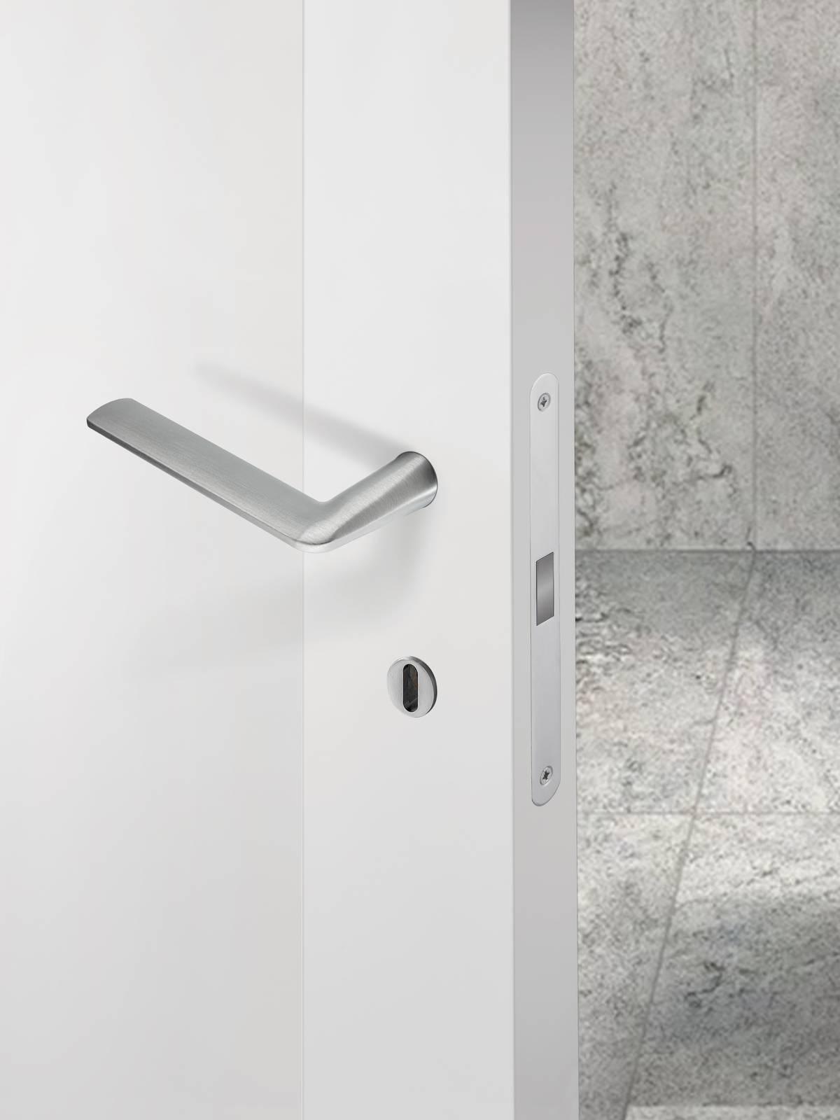 "Porte Hydra: materiali sostenibili e una varietà di finiture per adattarsi al tuo stile e ai valori ecologici. Un'idea SH Porte." "Porte Hydra: materiali sostenibili e una varietà di finiture per adattarsi al tuo stile e ai valori ecologici. Un'idea SH Porte."