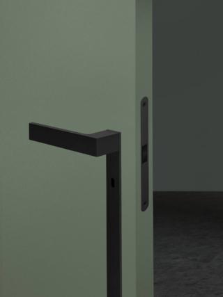 "Hydra, il passo verso una casa eco-friendly. Scegli una porta che fa la differenza per il pianeta. Un'idea SH Porte." "Hydra, il passo verso una casa eco-friendly. Scegli una porta che fa la differenza per il pianeta. Un'idea SH Porte."