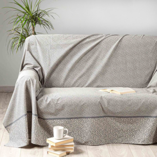 Una fantasia mini, che ricorda un motivo si sassolini, per il telo Grandecor Dike di Caleffi che trasforma il divano e lo protegge. È realizzato in puro cotone nella variante antracite. È disponibile in due formati. Misura L 270 x P 270 cm. Prezzo 35,99 euro. www.caleffionline.it Una fantasia mini, che ricorda un motivo si sassolini, per il telo Grandecor Dike di Caleffi che trasforma il divano e lo protegge. È realizzato in puro cotone nella variante antracite. È disponibile in due formati. Misura L 270 x P 270 cm. Prezzo 35,99 euro. www.caleffionline.it
