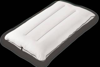 Black di Simmons è il guanciale anatomico su misura che rispetta le caratteristiche fisiche della persona, adeguandosi anche alle varie posizioni assunte durante il sonno. La struttura è composta da una lastra modellata a memoria di forma posta tra due guanciali in microfibra di poliestere siliconato. Questa caratteristica gli permette di offrire un comfort personalizzato con ben 8 possibilità di abbinamento per un sostegno adatto ad ogni postura. Garantisce un ottimale allineamento del capo e della colonna cervicale per tutta la durata del sonno, riducendo il rischio di dolori muscolari al risveglio. L’imbottitura è in 100% microfibra di poliestere siliconato con lastra interna modellata a memoria di forma. Misura 50 x 80 cm; prezzo da rivenditore. www.simmons.it Black di Simmons è il guanciale anatomico su misura che rispetta le caratteristiche fisiche della persona, adeguandosi anche alle varie posizioni assunte durante il sonno. La struttura è composta da una lastra modellata a memoria di forma posta tra due guanciali in microfibra di poliestere siliconato. Questa caratteristica gli permette di offrire un comfort personalizzato con ben 8 possibilità di abbinamento per un sostegno adatto ad ogni postura. Garantisce un ottimale allineamento del capo e della colonna cervicale per tutta la durata del sonno, riducendo il rischio di dolori muscolari al risveglio. L’imbottitura è in 100% microfibra di poliestere siliconato con lastra interna modellata a memoria di forma. Misura 50 x 80 cm; prezzo da rivenditore. www.simmons.it