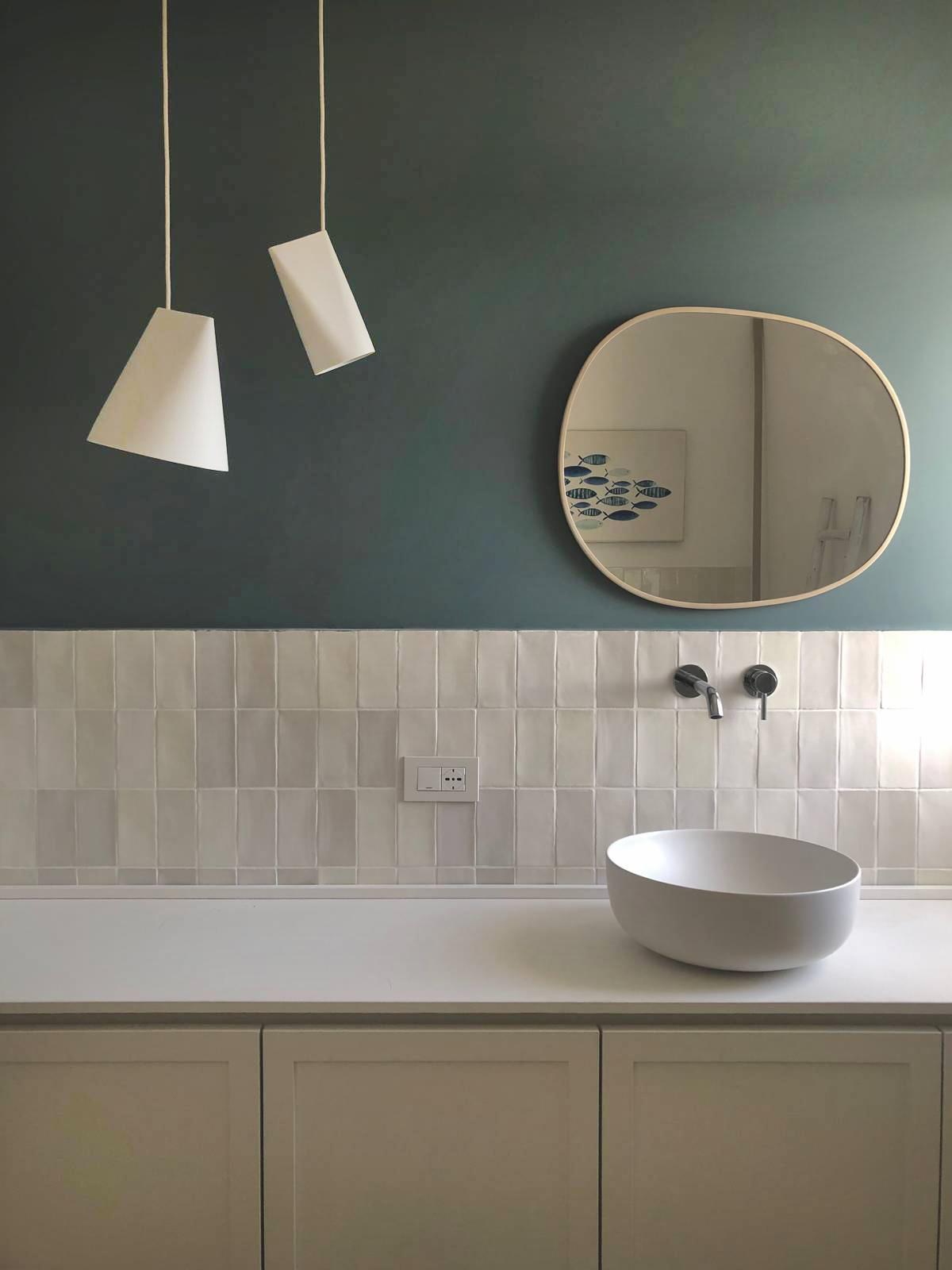 piastrelle mosse bianche