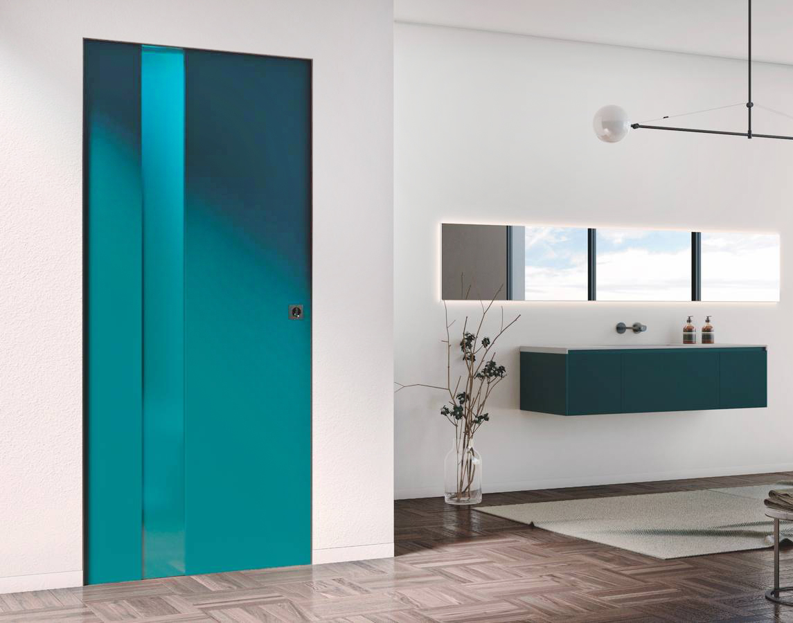 Le porte scorrevoli Dierre permettono di ottimizzare lo spazio domestico con originalità e senza l'ingombro delle tradizionali chiusure a battente, disponibili a una o due ante contrapposte e in una vasta gamma di modelli e materiali. Il modello in foto è la porta laccata Freestyle con inserto in vetro montata su controtelaio New Space rasomuro, misura 210 x 80 cm ed il prezzo è 1.960 euro + Iva www.dierre.it