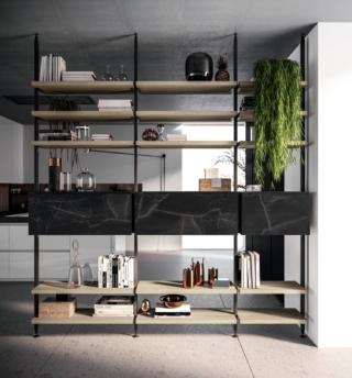 Librera Free di Arredo3 posizionata al centro della stanza