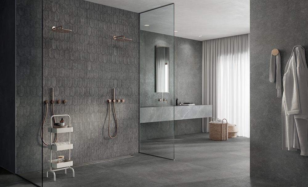 Background di Ceramica Fondovalle è una collezione in gres porcellanato che trova ispirazione dalla pietra calcarea Limestone, proposta nelle tonalità Snowy, Cream, Cloud e Caviar, opache e piacevoli al tatto grazie alla tecnologia Real Matt. In versione per rivestimento, nel decoro Empaire, viene utilizzata una tecnologia digitale che dona una matericità profonda, con un effetto tridimensionale sulle superfici molto fedele, sia al tatto che alla vista. https://fondovalle.it Background di Ceramica Fondovalle è una collezione in gres porcellanato che trova ispirazione dalla pietra calcarea Limestone, proposta nelle tonalità Snowy, Cream, Cloud e Caviar, opache e piacevoli al tatto grazie alla tecnologia Real Matt. In versione per rivestimento, nel decoro Empaire, viene utilizzata una tecnologia digitale che dona una matericità profonda, con un effetto tridimensionale sulle superfici molto fedele, sia al tatto che alla vista. https://fondovalle.it