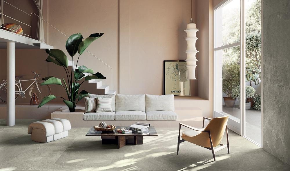 Geos di Blustyle offre una rilettura contemporanea dell'ardesia e il gres porcellanato ne restituisce l'autenticità nelle sfumature cromatiche, con la trama arricchita da striature e cambi di tono. Quattro i colori: Pack è il più chiaro, ispirato alla perla e all’avorio; Earth è un sofisticato mix di grigi chiari, tortora e beige; Coast miscela grigi medi e caldi e Reef riprone il fascino dell’antracite scuro. Le finiture sono: Natural, opaca e morbida al tatto; Honed, lappata opaca e leggermente patinata, dal riflesso perlato; Grip, arricchita da una graniglia che la rende antiscivolo e la ruvida e strutturata da 20 mm Slaty. www.blustyle.it Geos di Blustyle offre una rilettura contemporanea dell'ardesia e il gres porcellanato ne restituisce l'autenticità nelle sfumature cromatiche, con la trama arricchita da striature e cambi di tono. Quattro i colori: Pack è il più chiaro, ispirato alla perla e all’avorio; Earth è un sofisticato mix di grigi chiari, tortora e beige; Coast miscela grigi medi e caldi e Reef riprone il fascino dell’antracite scuro. Le finiture sono: Natural, opaca e morbida al tatto; Honed, lappata opaca e leggermente patinata, dal riflesso perlato; Grip, arricchita da una graniglia che la rende antiscivolo e la ruvida e strutturata da 20 mm Slaty. www.blustyle.it