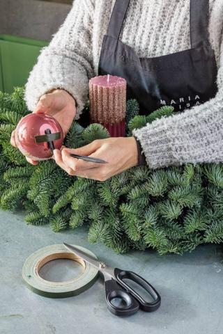 nastro adesivo su palline nastro adesivo su palline