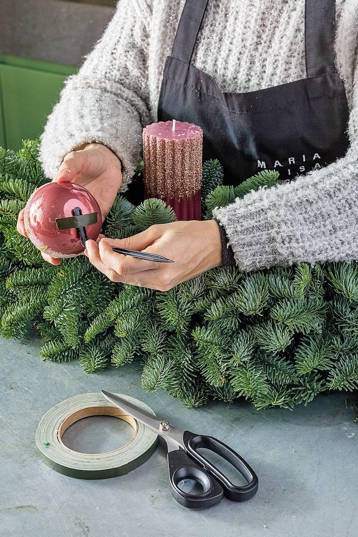 nastro adesivo su palline nastro adesivo su palline