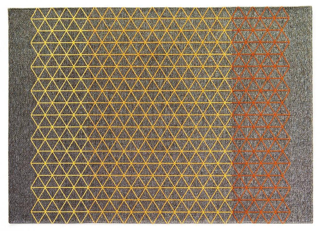 Tappeto Apotema Ruggine
di Calligaris (www.calligaris.com). Tappeto Apotema Ruggine
di Calligaris (www.calligaris.com).