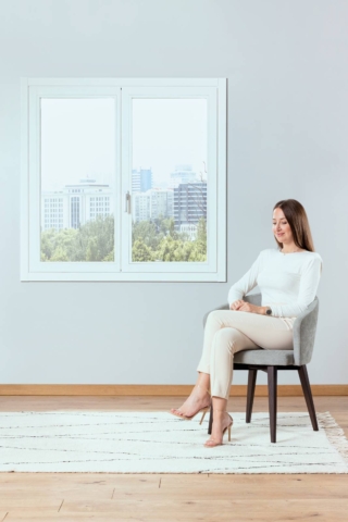 Camilla Bellini, collezione finestre Omnia di Sidel Camilla Bellini, collezione finestre Omnia di Sidel