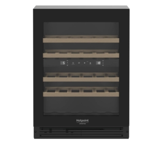 Cantinetta con apertura facilitata.
L’apertura elettronica Push to Open nel frigorifero per vini HAWBU60D2B di Hotpoint consente un accesso alle bottiglie semplice e immediato. Con range di temperatura della cavità superiore 5°C - 10°C e della cavità inferiore 10°C - 18°C, ha ripiani in legno progettati con guide scorrevoli e dotati di sistema antivibrazione che assicurano una conservazione impeccabile delle bottiglie, adattandosi con eleganza a formati e dimensioni differenti. La capacità è per 44 bottiglie. Misura L 59,5 x P 56 x H 82 cm. Prezzo da rivenditore. www.hotpoint.it Cantinetta con apertura facilitata.
L’apertura elettronica Push to Open nel frigorifero per vini HAWBU60D2B di Hotpoint consente un accesso alle bottiglie semplice e immediato. Con range di temperatura della cavità superiore 5°C - 10°C e della cavità inferiore 10°C - 18°C, ha ripiani in legno progettati con guide scorrevoli e dotati di sistema antivibrazione che assicurano una conservazione impeccabile delle bottiglie, adattandosi con eleganza a formati e dimensioni differenti. La capacità è per 44 bottiglie. Misura L 59,5 x P 56 x H 82 cm. Prezzo da rivenditore. www.hotpoint.it