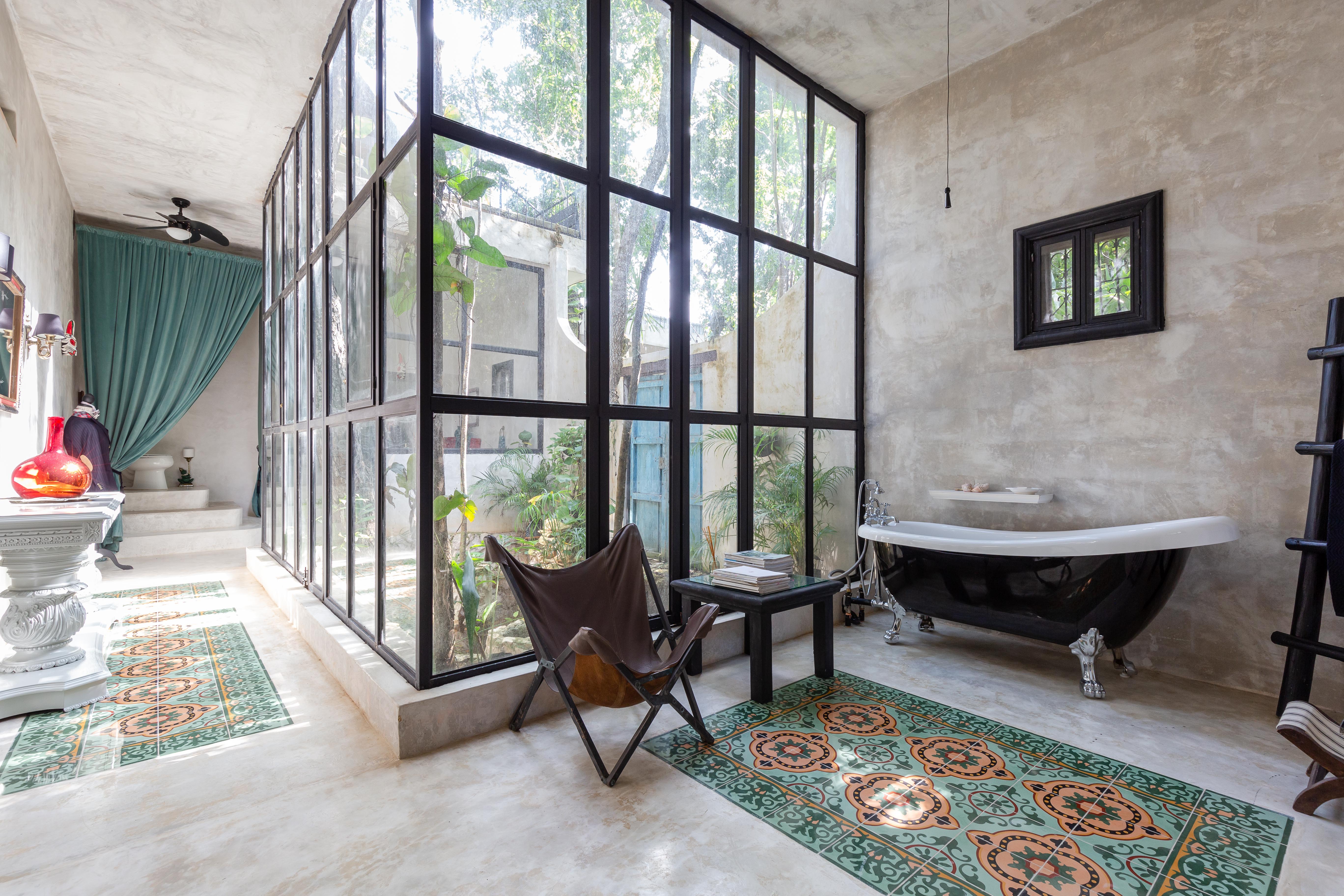 Casa in bambù
(Abiansemal, Indonesia). Aura House è una splendida e incredibile dimora ecologica in bamboo, situata sulla sponda occidentale del fiume Ayung e orientata verso est. L'emozione di vedere sorgere il sole qui è indescrivibile. Casa in bambù
(Abiansemal, Indonesia). Aura House è una splendida e incredibile dimora ecologica in bamboo, situata sulla sponda occidentale del fiume Ayung e orientata verso est. L'emozione di vedere sorgere il sole qui è indescrivibile.