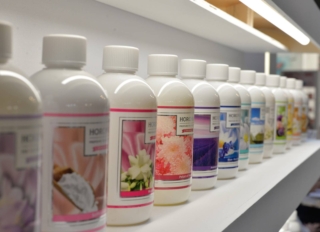 HOROMIA shelf & products