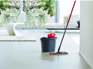 Sistema lavapavimenti Revolution di Vileda