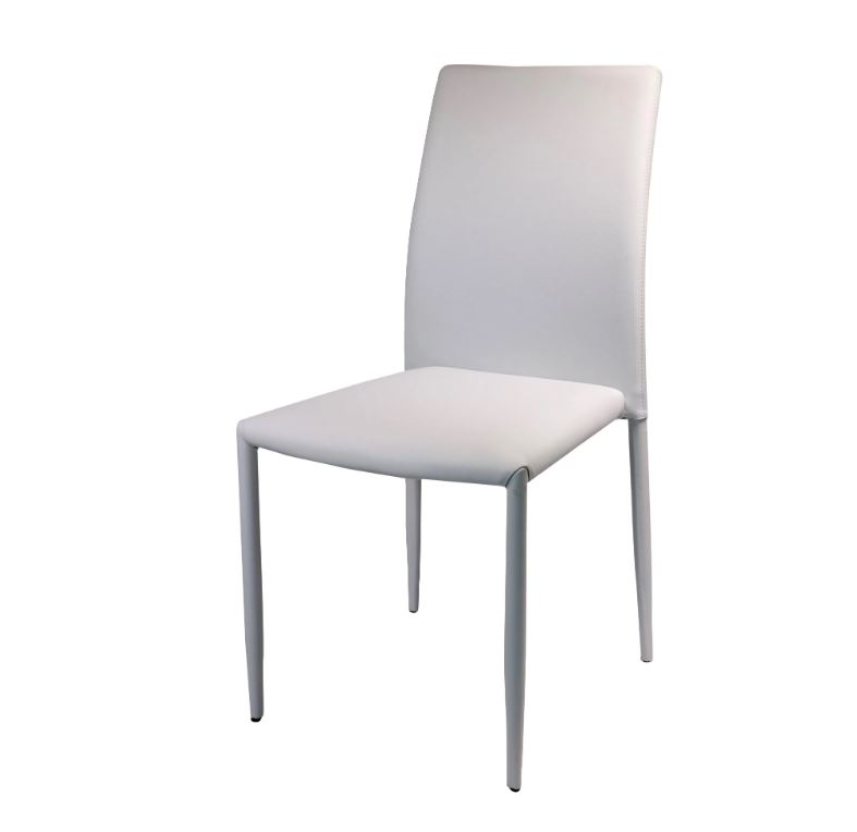 La sedia Kristin (Ref. 83586118) ha la seduta e l'alto schienale in polipropilene grigio chiaro e le gambe in metallo. Misura L 53 x P 44x H 90 cm. Prezzo 64 euro.