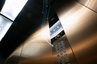 Manutenzione ascensori KONE Edificio residenziale Manutenzione ascensori KONE Edificio residenziale