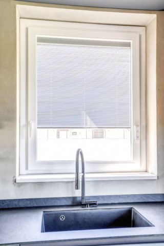 Casa Corvaia, Sicilia, scorrevole Konfortline di WnD, veneziana interna Casa Corvaia, Sicilia, scorrevole Konfortline di WnD, veneziana interna